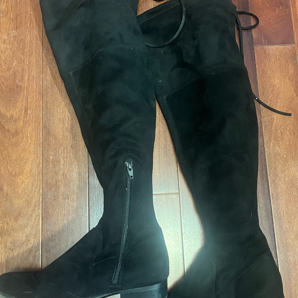Chic Black Over-the-Knee Boots